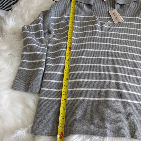 Philosophy Sweater NWT - Picture 9 of 10